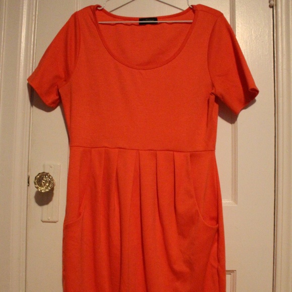 3/$20 - Salmon T-Shirt Dress - Picture 2 of 8